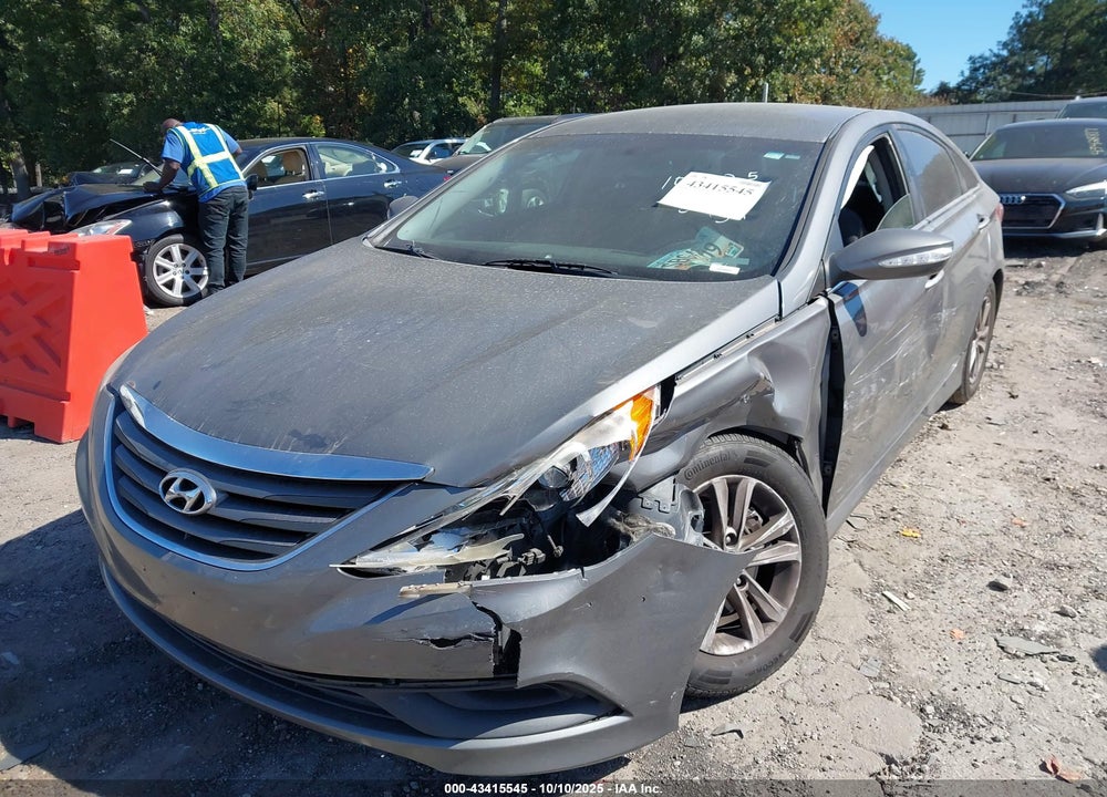 2014 HYUNDAI SONATA VIN: 5NPEB4AC6EH872824