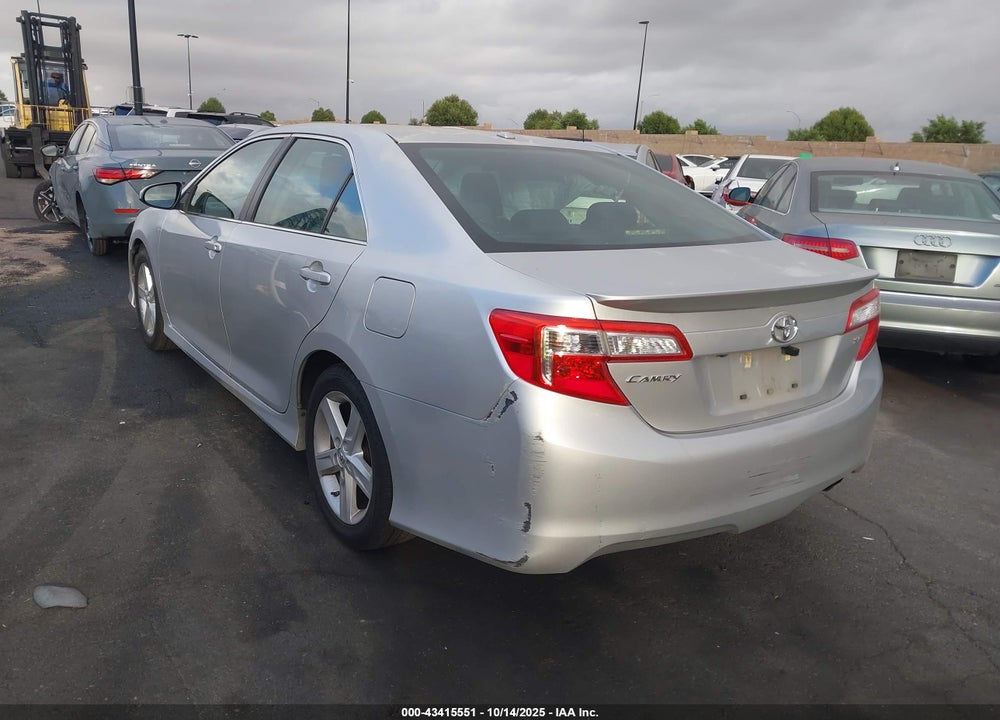 2014 TOYOTA CAMRY SE VIN: 4T1BF1FK0EU745347