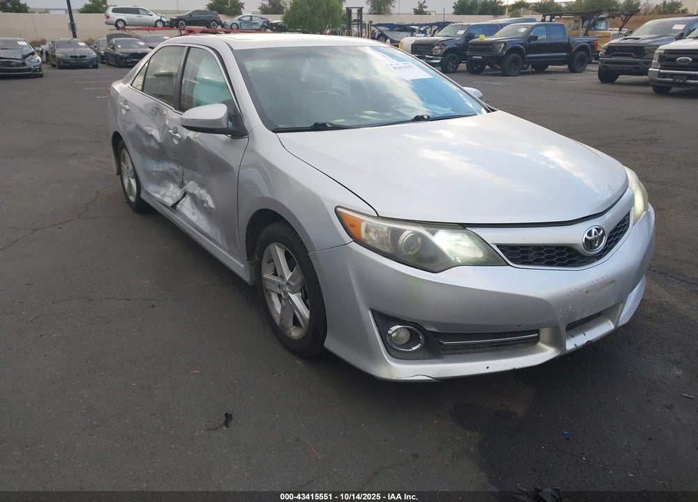 2014 TOYOTA CAMRY SE VIN: 4T1BF1FK0EU745347