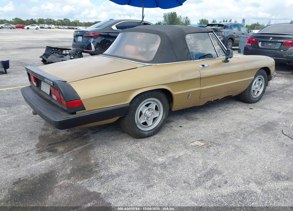 1986 ALFA ROMEO VELOCE 2000 SPIDER VIN: ZARBA5410G1038117