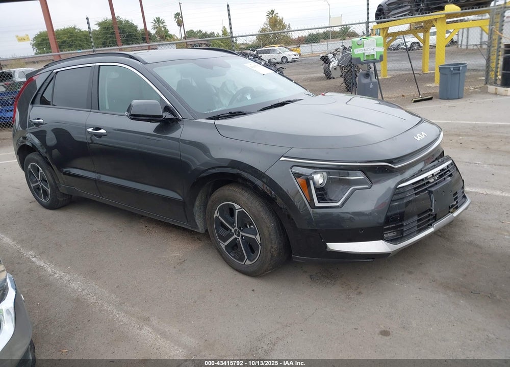 2023 KIA NIRO SX VIN: KNDCT3LE3P5089640