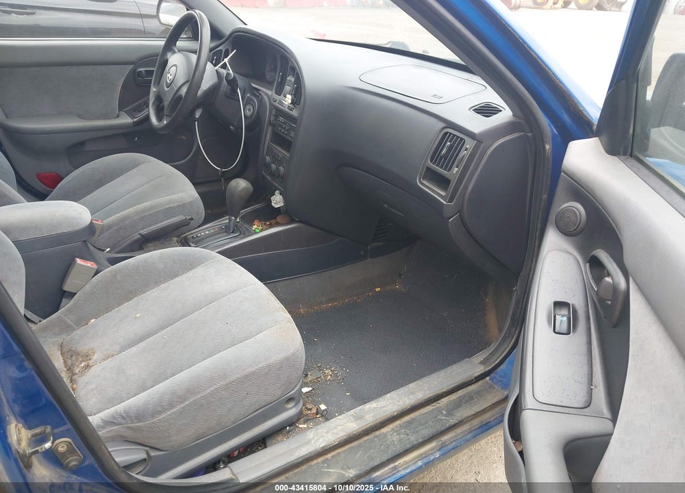 2006 HYUNDAI ELANTRA VIN: KMHDN46D66U352811