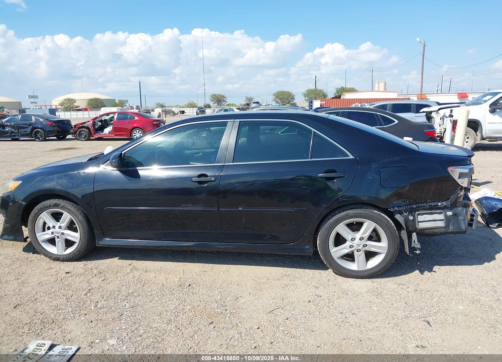2013 TOYOTA CAMRY SE VIN: 4T1BF1FK2DU210082