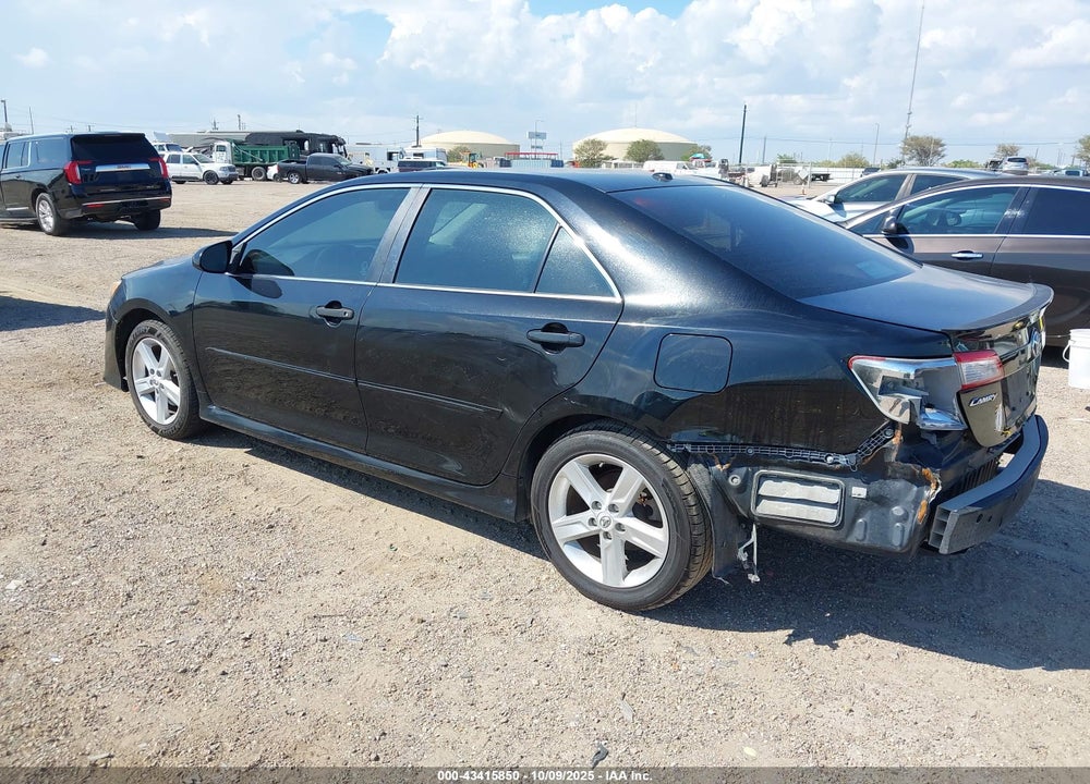 2013 TOYOTA CAMRY SE VIN: 4T1BF1FK2DU210082