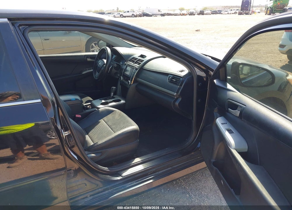 2013 TOYOTA CAMRY SE VIN: 4T1BF1FK2DU210082