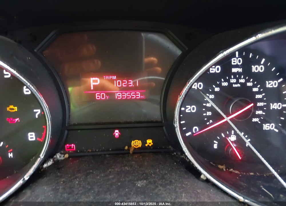 2016 KIA SEDONA LX VIN: KNDMB5C13G6172172