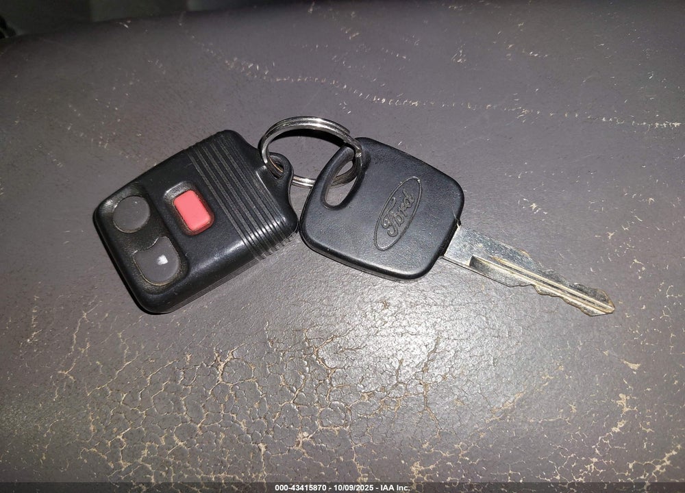 2001 FORD EXPLORER LIMITED VIN: 1FMDU75E41ZA85632