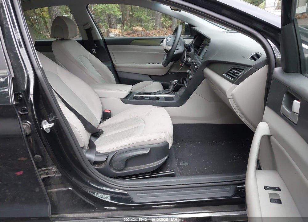 2017 HYUNDAI SONATA VIN: 5NPE34AF9HH438750