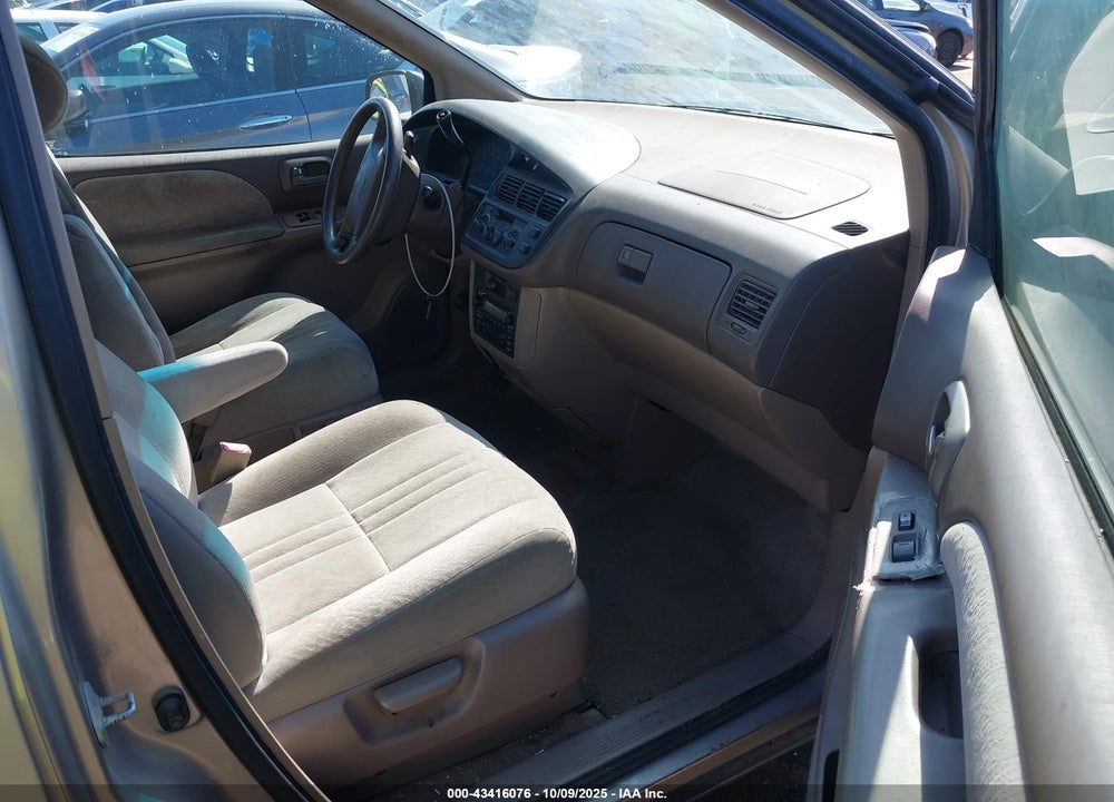 2000 TOYOTA SIENNA VIN: 4T3ZF13C2YU232902