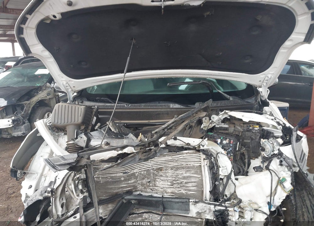 2018 CHEVROLET EQUINOX VIN: 3GNAXHEV2JS628145