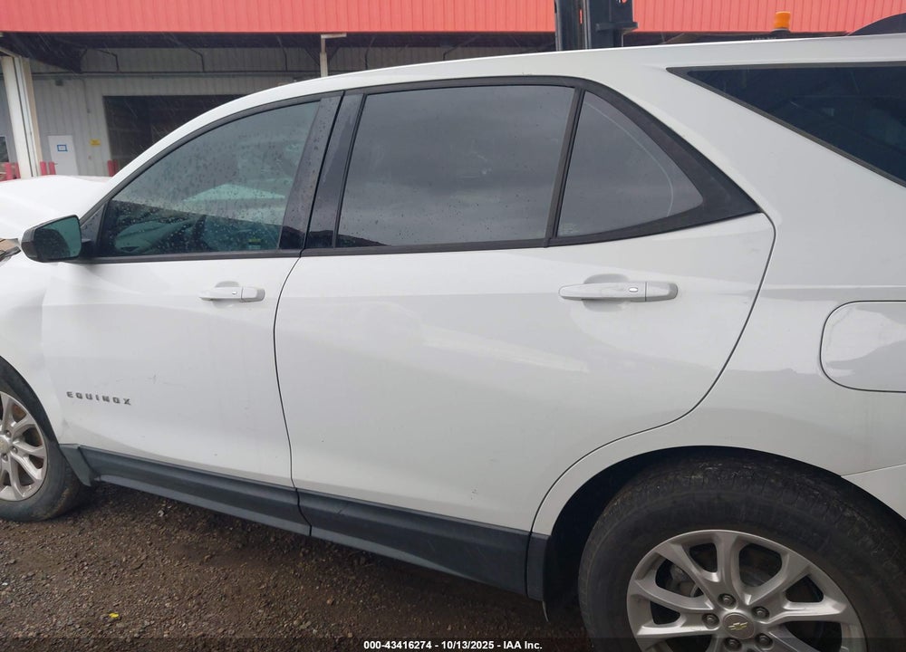 2018 CHEVROLET EQUINOX VIN: 3GNAXHEV2JS628145