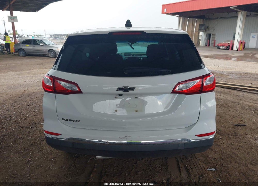 2018 CHEVROLET EQUINOX VIN: 3GNAXHEV2JS628145