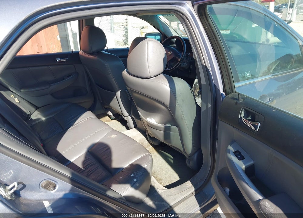 2007 HONDA ACCORD 3.0 EX VIN: 1HGCM66827A067402
