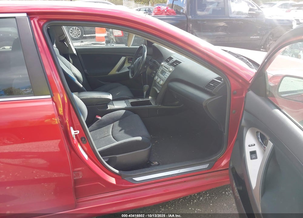 2011 TOYOTA CAMRY SE VIN: 4T1BF3EK9BU608450