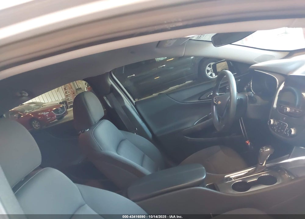2019 CHEVROLET MALIBU LT VIN: 1G1ZD5ST9KF221072