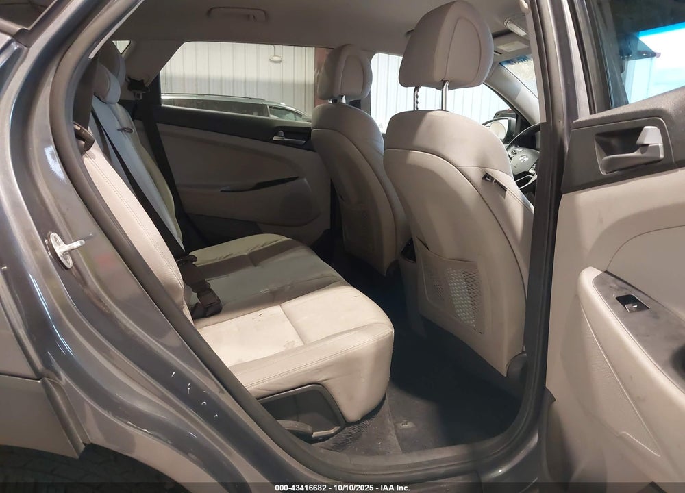 2017 HYUNDAI TUCSON ECO VIN: KM8J3CA2XHU382888