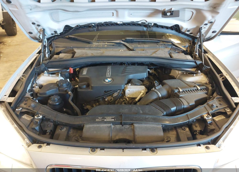 2014 BMW X1 VIN: WBAVL1C53EVY11194