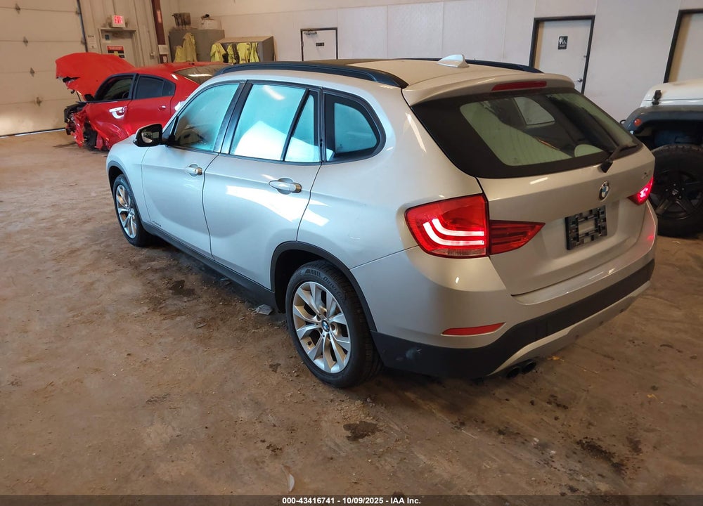 2014 BMW X1 VIN: WBAVL1C53EVY11194