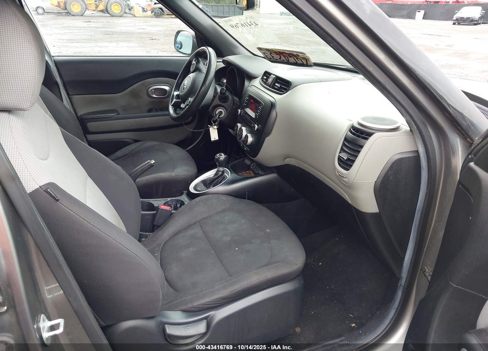 2015 KIA SOUL VIN: KNDJN2A22F7145722