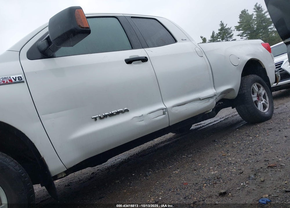 2010 TOYOTA TUNDRA GRADE 5.7L V8 VIN: 5TFUY5F11AX099735