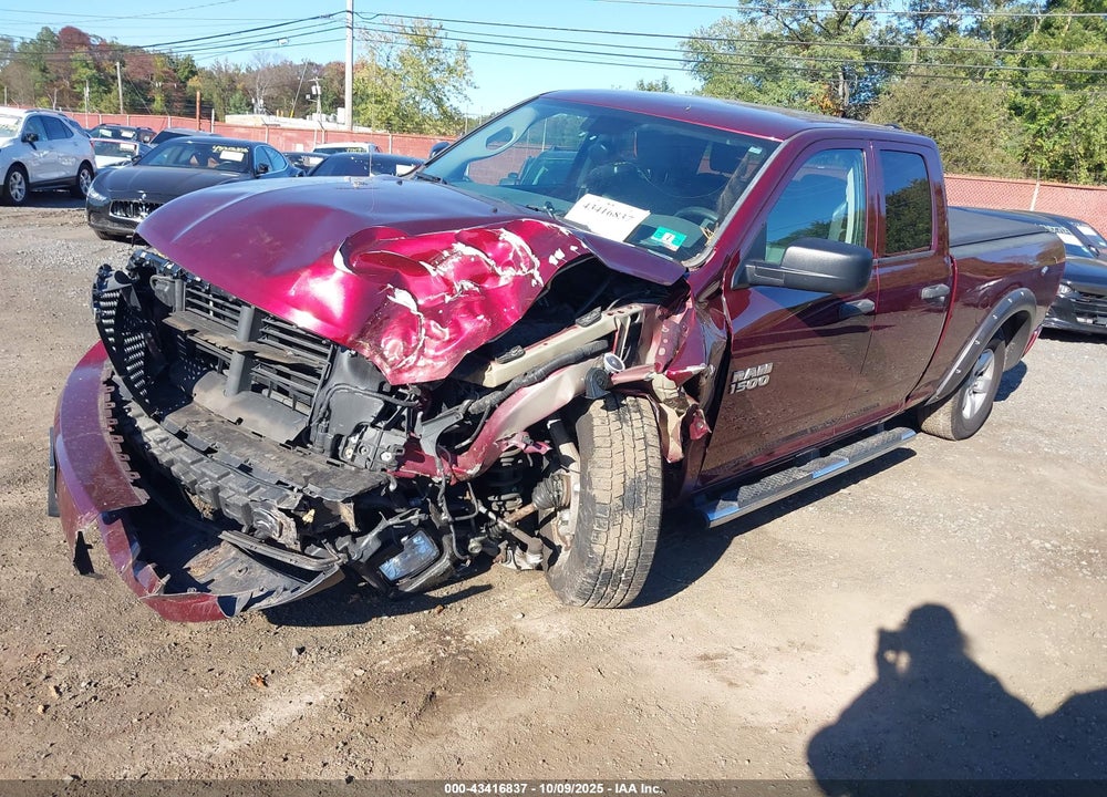 2016 RAM 1500 VIN: 1C6RR7FG7GS399361