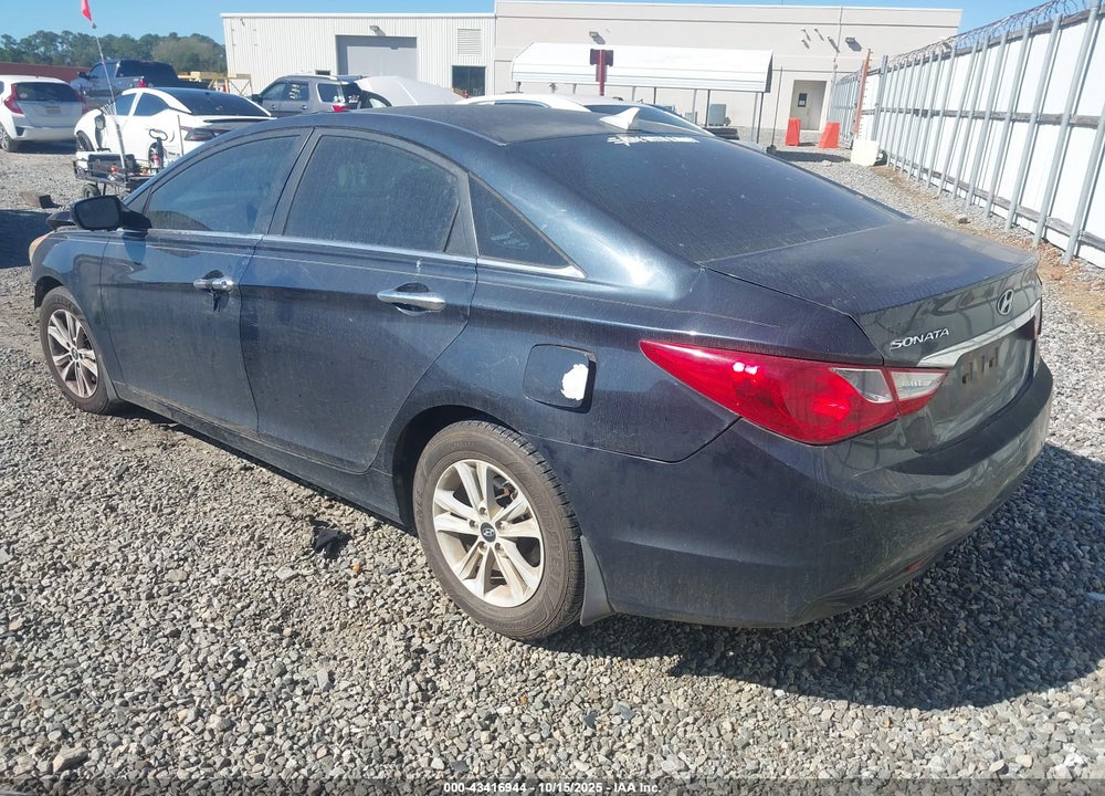 2013 HYUNDAI SONATA GLS VIN: 5NPEB4AC6DH624880
