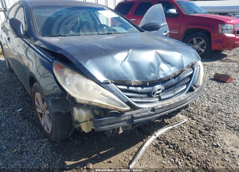 2013 HYUNDAI SONATA GLS VIN: 5NPEB4AC6DH624880