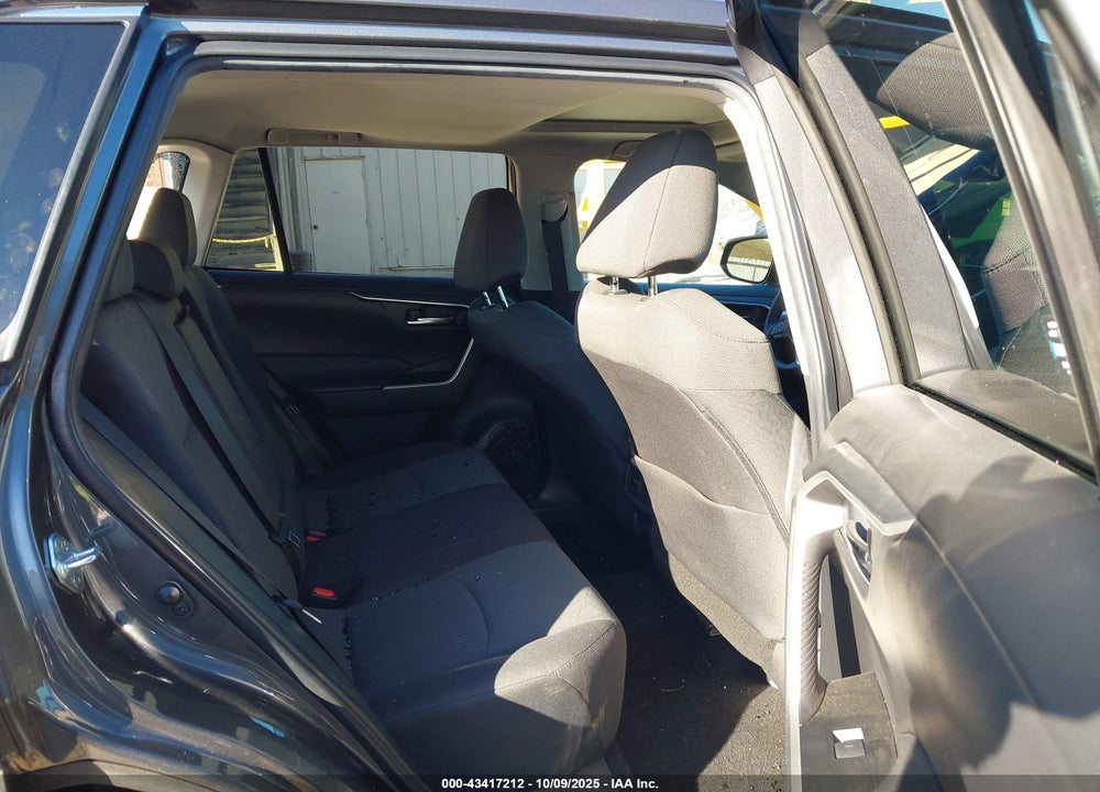 2024 TOYOTA RAV4 VIN: 2T3P1RFV7RW431088