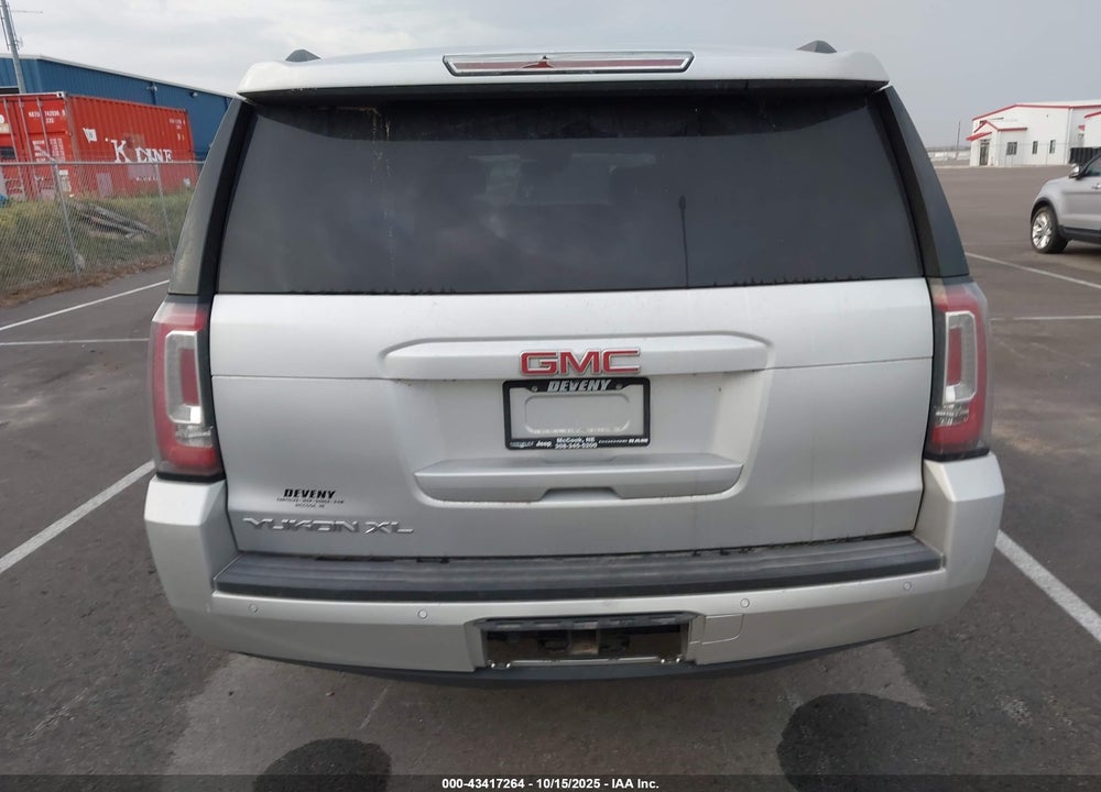 2016 GMC YUKON XL SLT VIN: 1GKS2GKC2GR369150