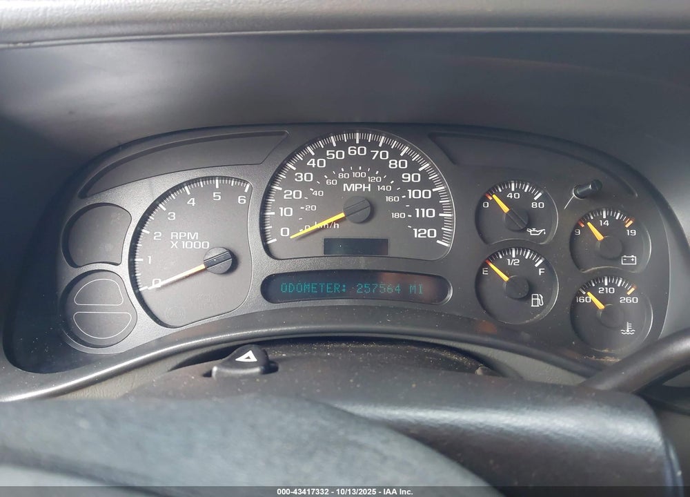 2005 GMC SIERRA 1500 SLE VIN: 2GTEK13T851393981