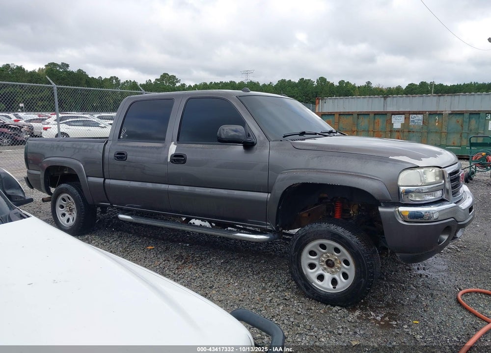 2005 GMC SIERRA 1500 SLE VIN: 2GTEK13T851393981
