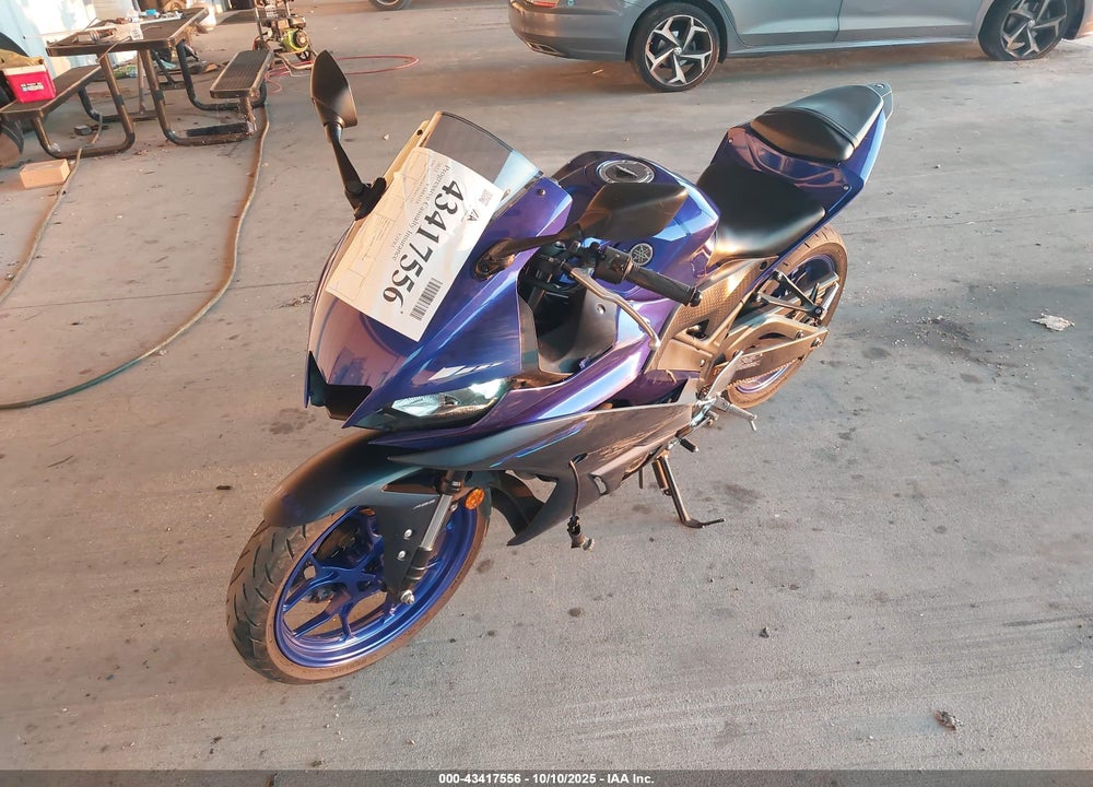 2023 YAMAHA YZFR3 A VIN: MH3RH18Y1PK011377