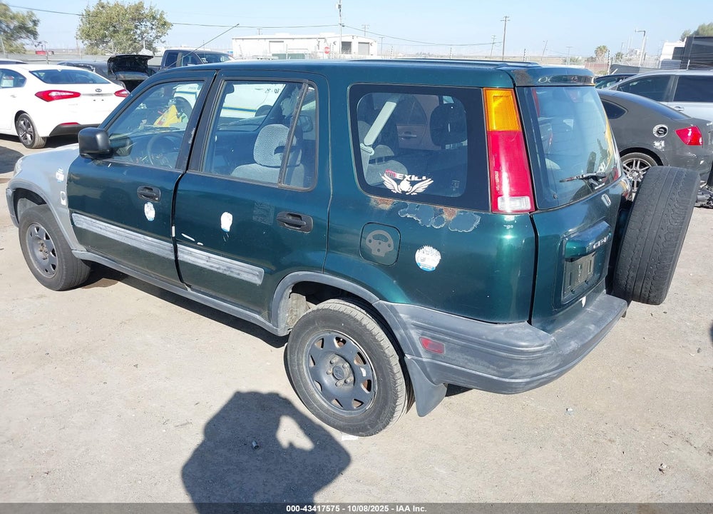 1999 HONDA CR-V LX VIN: JHLRD2840XC002647