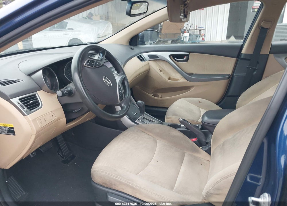 2013 HYUNDAI ELANTRA VIN: KMHDH4AE2DU556929