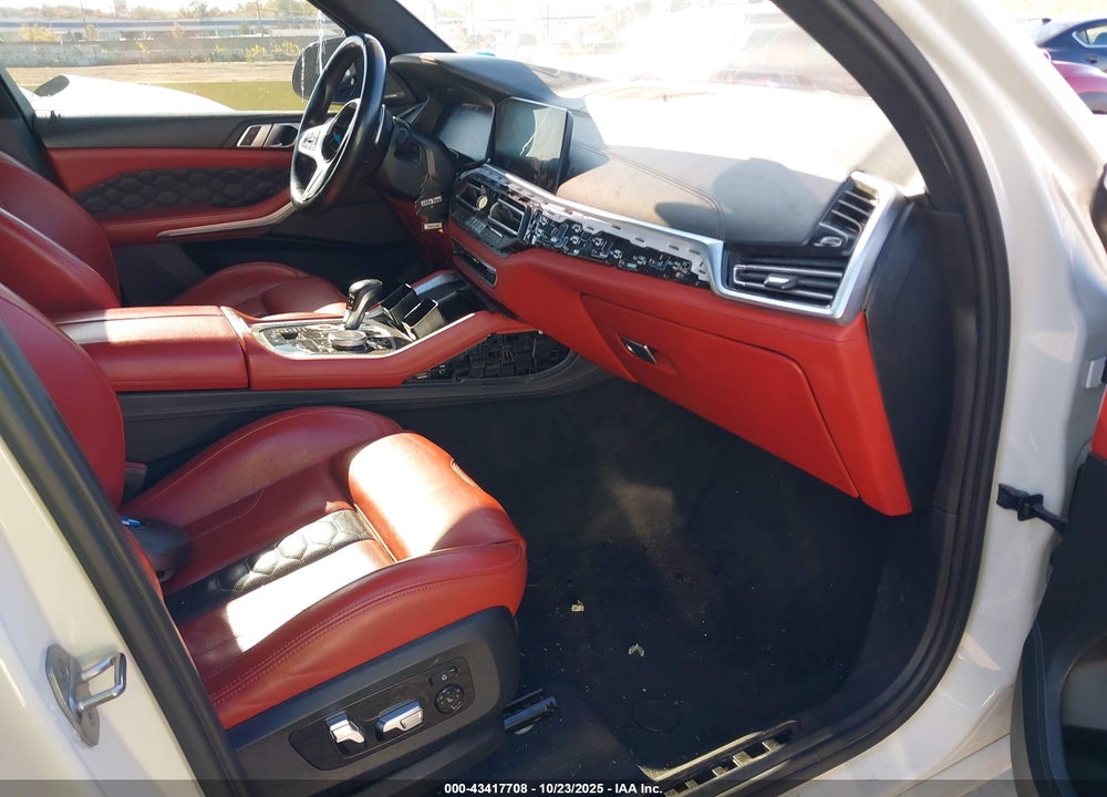 2022 BMW X5 VIN: 5YMJU0C08N9L13926