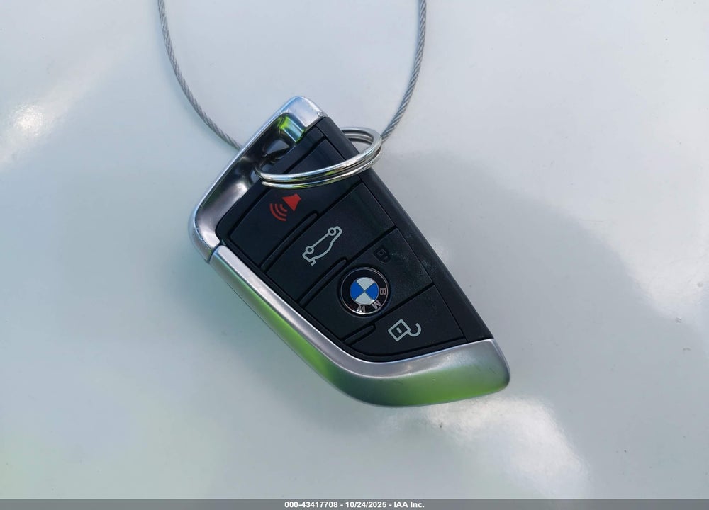 2022 BMW X5 VIN: 5YMJU0C08N9L13926