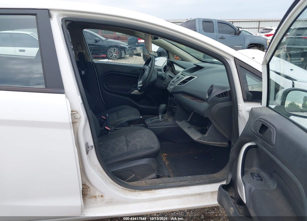2011 FORD FIESTA SES VIN: 3FADP4FJ8BM114645
