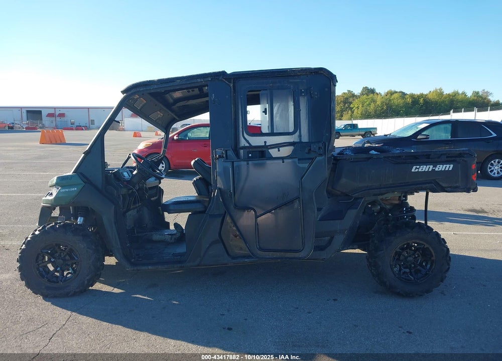 2023 CAN-AM DEFENDER MAX VIN: 3JBUBAJ20PK000720