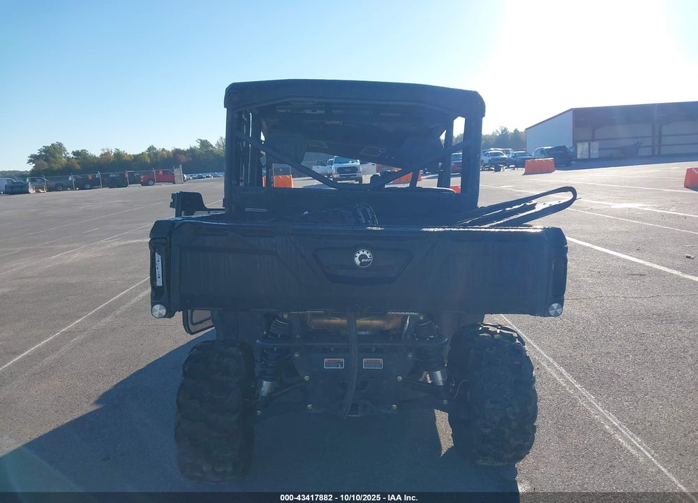 2023 CAN-AM DEFENDER MAX VIN: 3JBUBAJ20PK000720