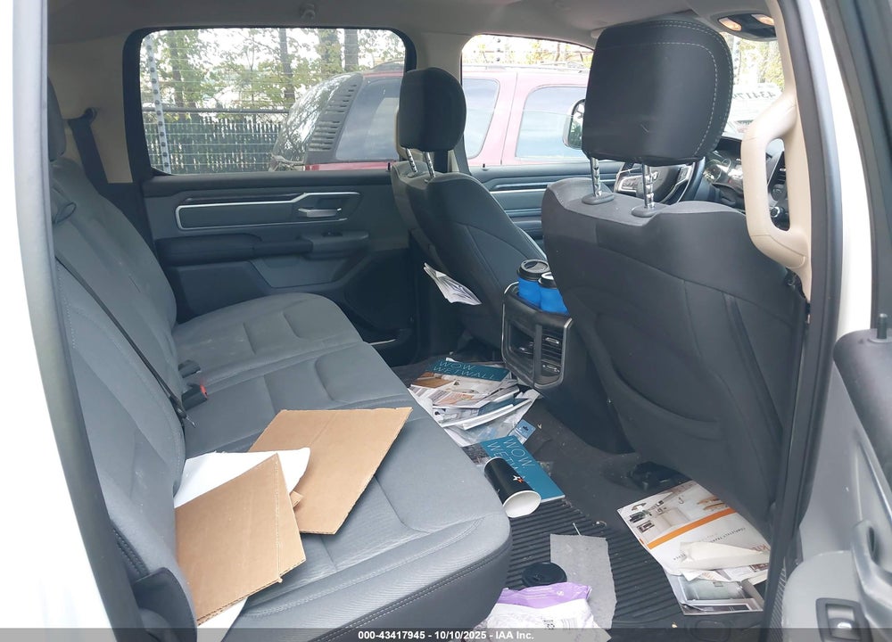 2020 RAM 1500 VIN: 1C6SRFFT8LN403421