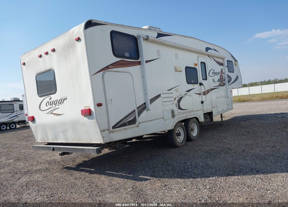 2010 KEYSTONE COUGAR M-27 SAB VIN: 4YDF27S21A2502756