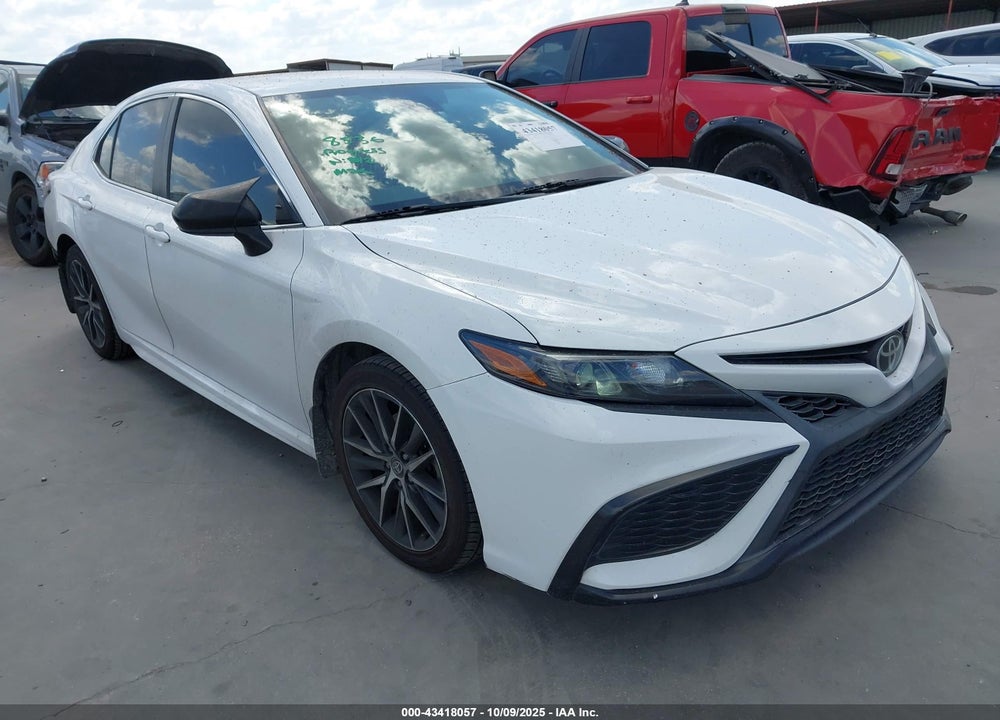 2021 TOYOTA CAMRY SE VIN: 4T1G11AKXMU418111