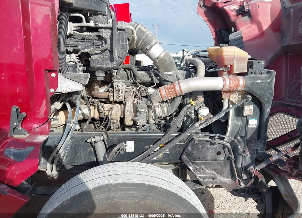 2017 KENWORTH T680 VIN: 1XKYDP9X8HJ176532