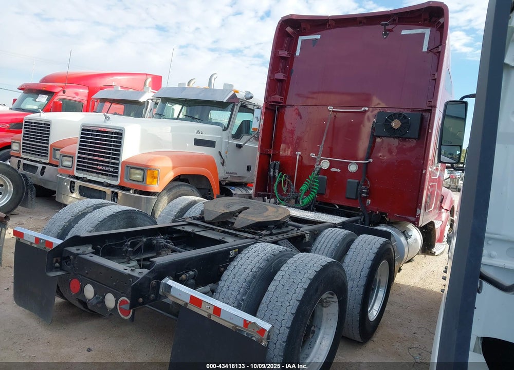 2017 KENWORTH T680 VIN: 1XKYDP9X8HJ176532