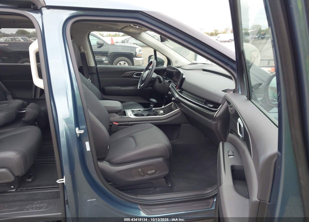 2025 KIA CARNIVAL MPV VIN: KNDNE5K32S6490131