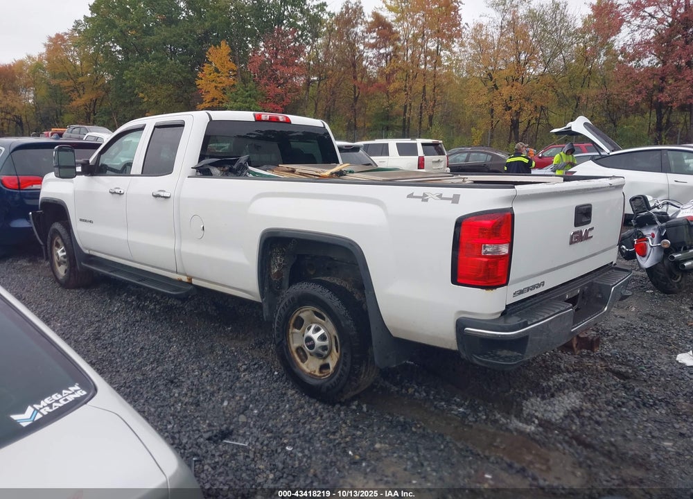 2015 GMC SIERRA 2500HD VIN: 1GT22XE8XFZ113744