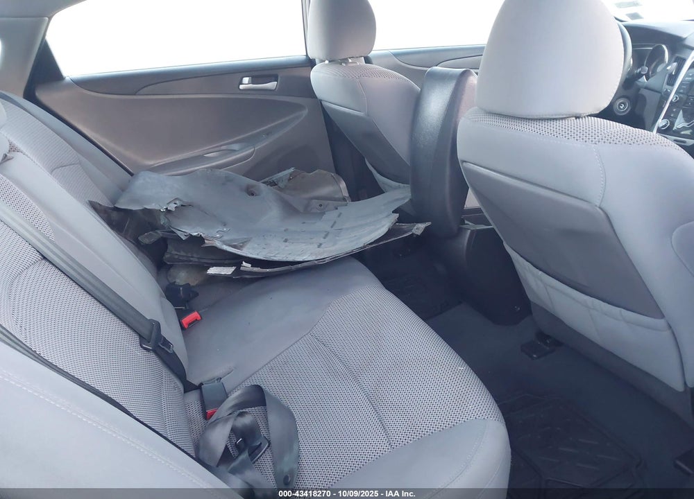 2013 HYUNDAI SONATA VIN: 5NPEB4AC8DH525820