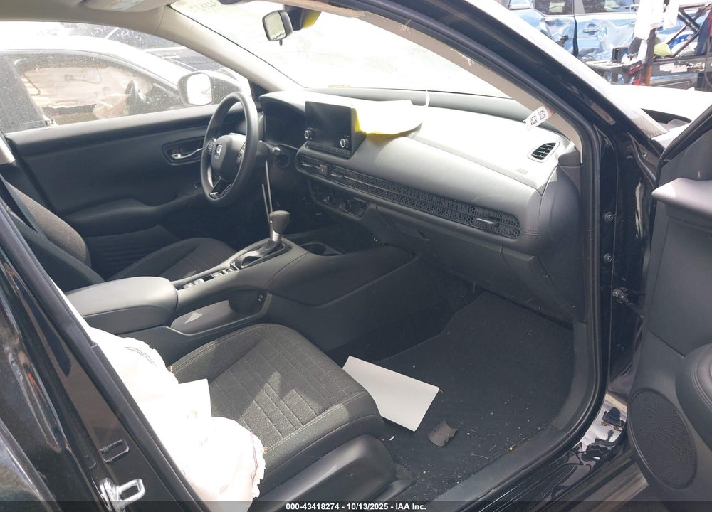 2025 HONDA HR-V 2WD LX VIN: 3CZRZ1H38SM754663