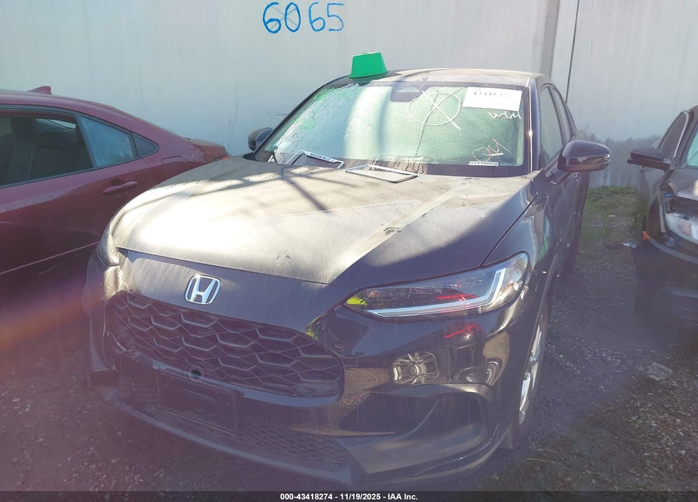 2025 HONDA HR-V 2WD LX VIN: 3CZRZ1H38SM754663