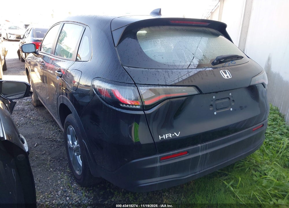 2025 HONDA HR-V 2WD LX VIN: 3CZRZ1H38SM754663